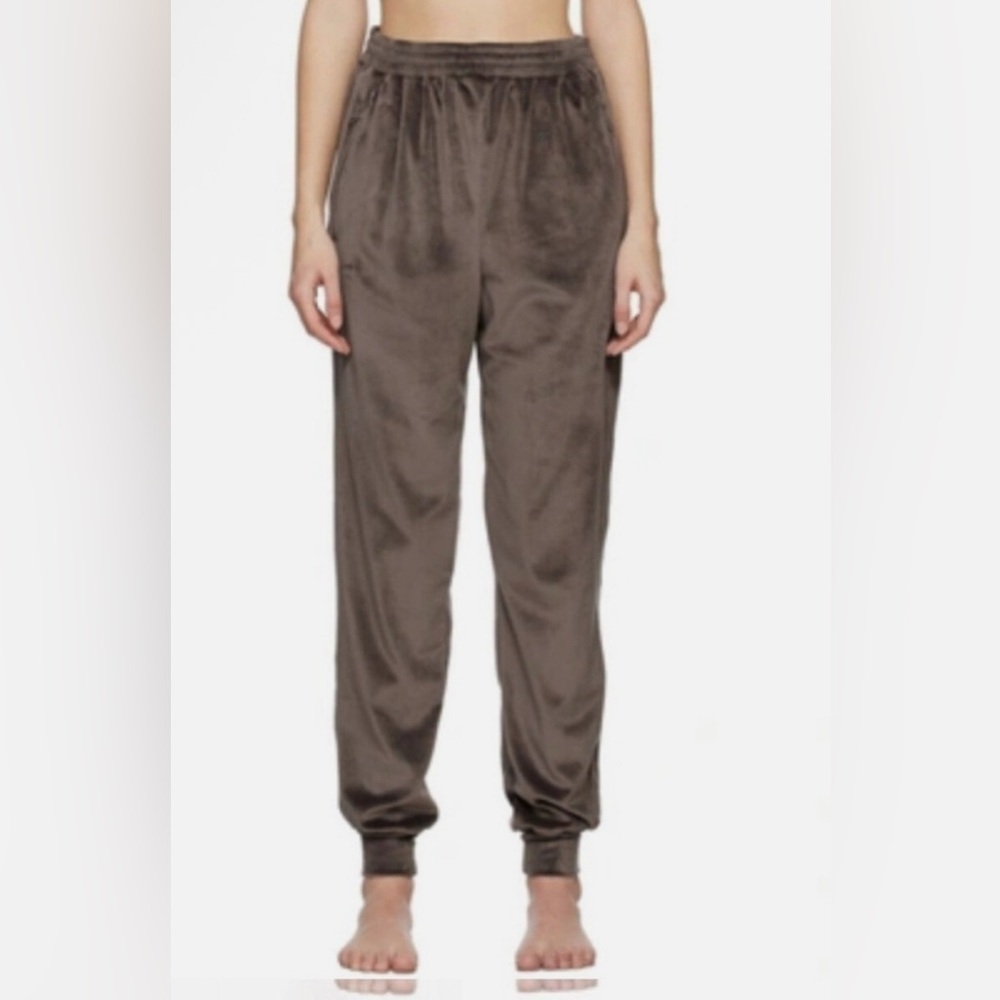 SKIMS Velour gray joggers, size S - Picture 5 of 5